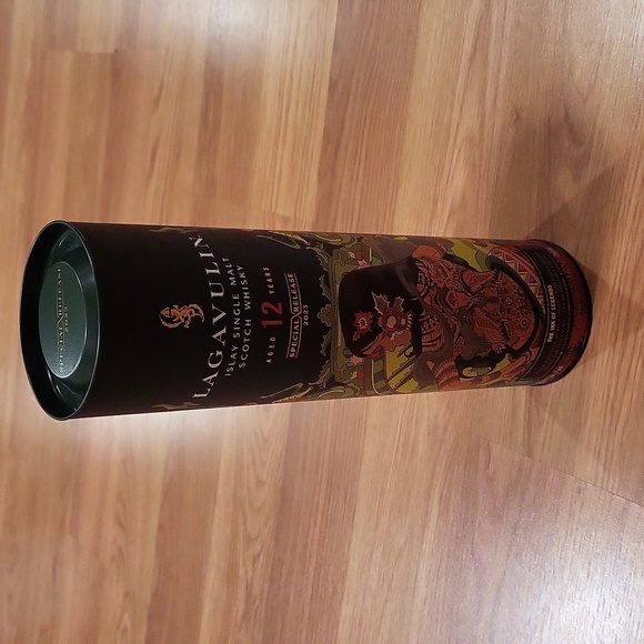 Lagavulin Special Release 2023 Box/Container - Picture 1 of 4